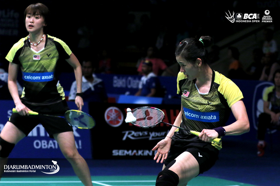 Vivian Hoo/Khe Wei Woon Vivian Hoo/Khe Wei Woon