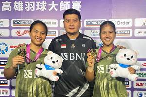 Jesita Putri Mintoro, Enroe Suryanto, & Febi Setianingrum (Humas PP PBSI) Jesita Putri Mintoro, Enroe Suryanto, & Febi Setianingrum (Humas PP PBSI)