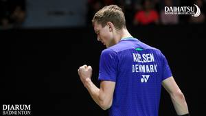 Viktor Axelsen (Denmark) sedang menikmati peran barunya sebagai ayah.