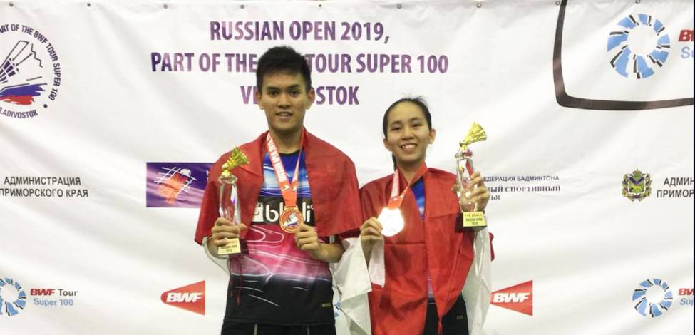 Adnan Maulana/Mychelle Chrystine Bandaso (Indonesia) keluar sebagai juara ganda campuran Russia Open 2019. Adnan Maulana/Mychelle Chrystine Bandaso (Indonesia) keluar sebagai juara ganda campuran Russia Open 2019.