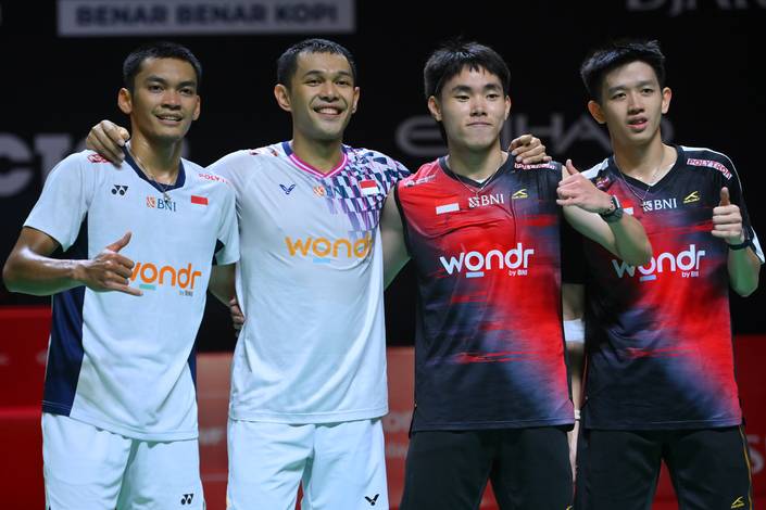 Fajar Alfian/Muhammad Shohibul Fikri & Raymond Indra/Nikolaus Joaquin (Djarum Badminton)