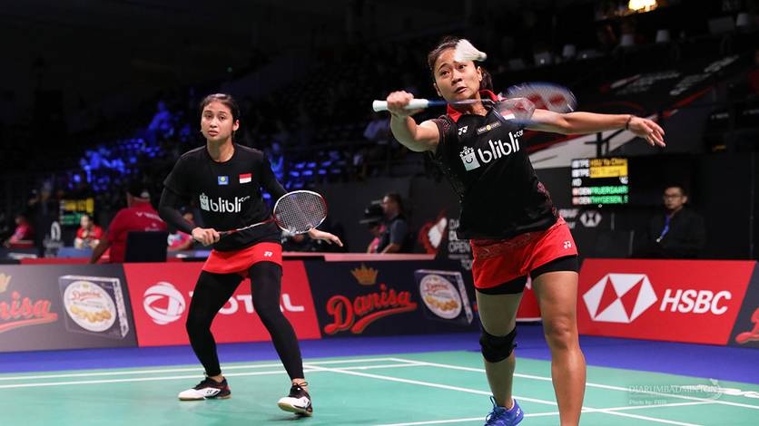 Rizki Amelia Pradipta/Ni Ketut Mahadewi Istarani (Indonesia) bersiap menghadang serangan. Rizki Amelia Pradipta/Ni Ketut Mahadewi Istarani (Indonesia) bersiap menghadang serangan.