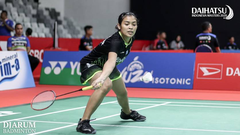 Gregoria Mariska Tunjung (Indonesia) bersiap menghadang serangan. Gregoria Mariska Tunjung (Indonesia) bersiap menghadang serangan.