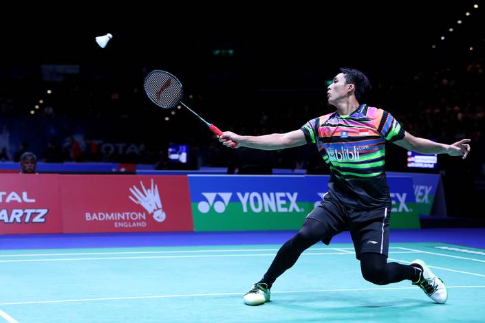 Jonatan Christie (Indonesia) mengembalikan shuttlecock. Jonatan Christie (Indonesia) mengembalikan shuttlecock.