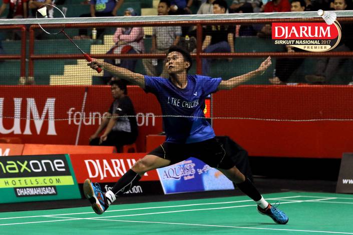 Nur Yahya Adi Velani (Pratama BA SUrabaya) menyambar pengembalian.