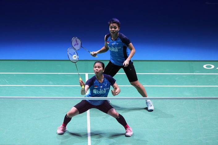 Greysia Polii/Apriyani Rahayu (Indonesia) menyambut pengembalian. Greysia Polii/Apriyani Rahayu (Indonesia) menyambut pengembalian.