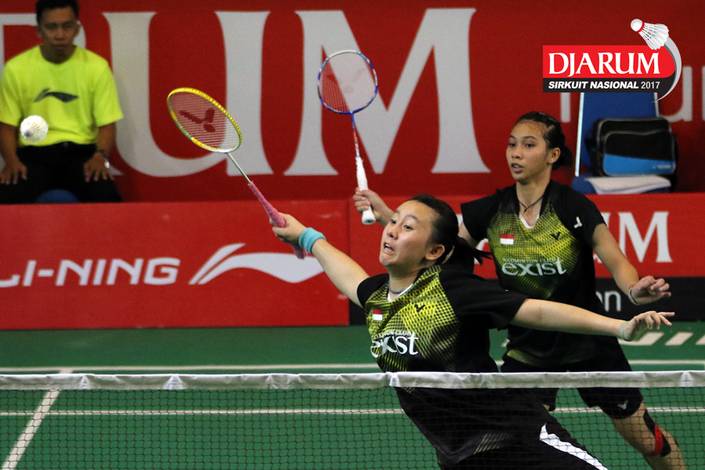 Melani Mamahit/Larasati Putri