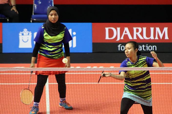 Dwi Badryyah Maharani/Oryzha Lativa (PB Gemilang Mataram) bersiap menyambut serve. Dwi Badryyah Maharani/Oryzha Lativa (PB Gemilang Mataram) bersiap menyambut serve.