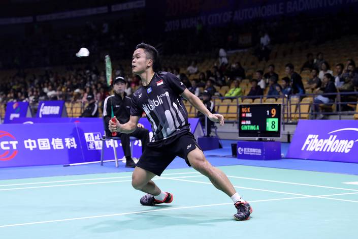 Anthony Sinisuka Ginting (Indonesia) menghadang serangan. Anthony Sinisuka Ginting (Indonesia) menghadang serangan.