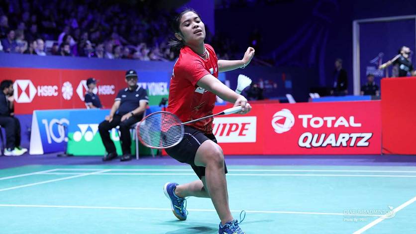 Gregoria Mariska Tunjung (Indoensia) menyambut pengembalian.