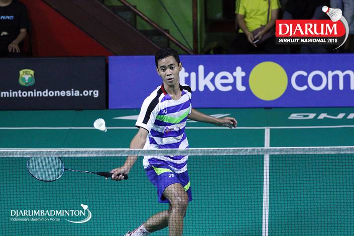 Dimas Setiawan (Bintang Solibad Indonesia) menyambut pengembalian. Dimas Setiawan (Bintang Solibad Indonesia) menyambut pengembalian.