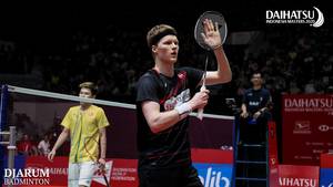 Selebrasi kemenangan Anders Antonsen (Denmark).