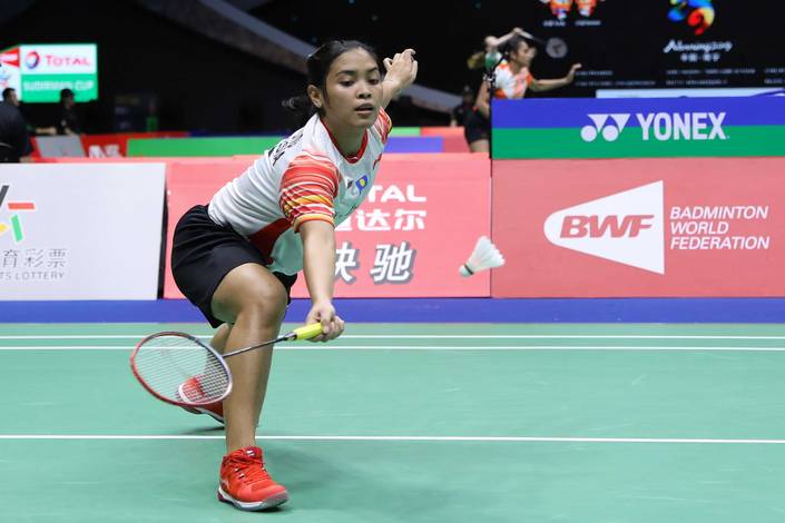 Gregoria Mariska Tunjung (Indonesia) menyambut pengembalian. Gregoria Mariska Tunjung (Indonesia) menyambut pengembalian.