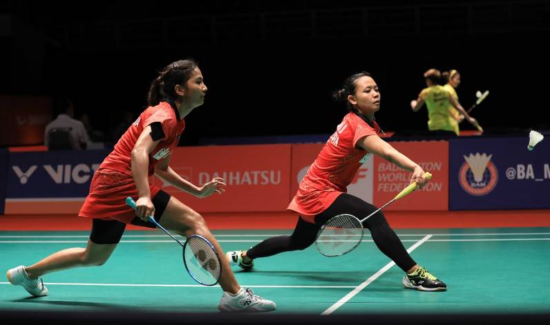 Della Destiara Haris/Virni Putri menyambut pengembalian. Della Destiara Haris/Virni Putri menyambut pengembalian.