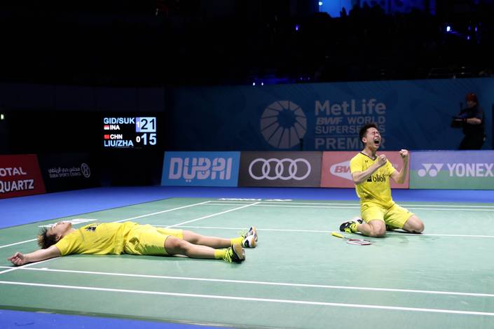 Selebrasi Kevin Sanjaya/Marcus F. Gideon Saat Menjuarai Dubai Superseries Finals 2017 Beberapa Waktu Lalu. (Foto: PBSI)