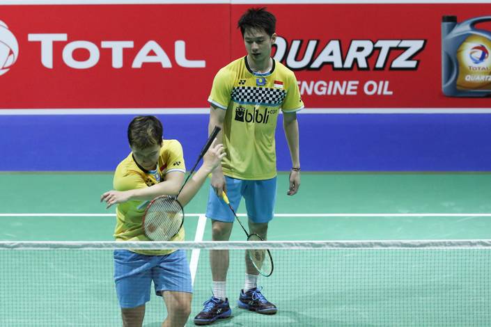Ekspresi kekecewaan Kevin Sanjaya Sukamuljo/Marcus Fernaldi Gideon (Indonesia).