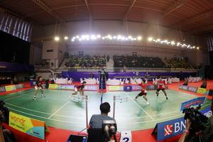 Laga final ganda putra Kejurnas PBSI 2024 antara Anselmus Breagit Fredy Prasetya/Pulung Ramadhan dan Devin Artha Wahyudi/Ghian Rizqy Sofyan (Djarum Badminton)