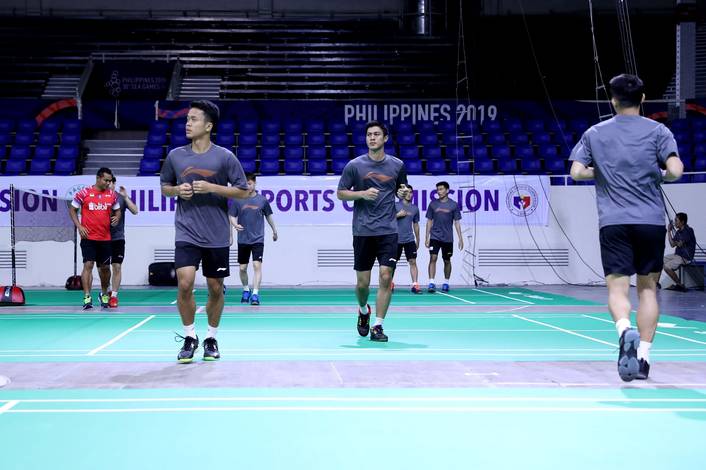 Tim putra Indonesia saat menjalani sesi latihan. Tim putra Indonesia saat menjalani sesi latihan.