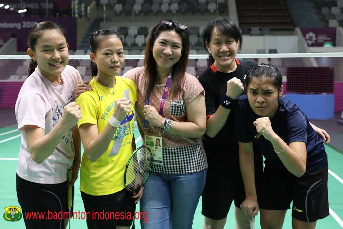 Ruselli Hartawan, Fitriani, Susy Susanti, Minarti Timur, Gregoria Mariska Tunjung Ruselli Hartawan, Fitriani, Susy Susanti, Minarti Timur, Gregoria Mariska Tunjung