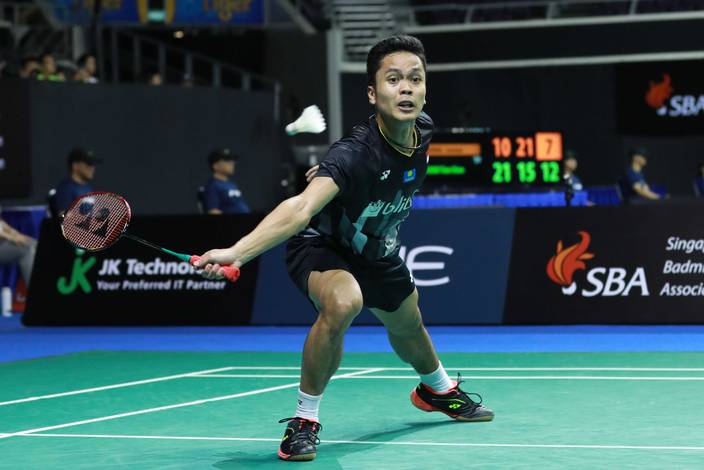 Anthony Sinisuka Ginting (Indonesia) bersiap menghadang pengembalian. Anthony Sinisuka Ginting (Indonesia) bersiap menghadang pengembalian.