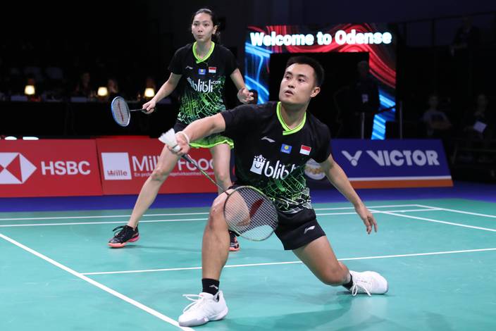 Hafiz Faizal/Gloria Emanuelle Widjaja (Indonesia) menyambut pengembalian. Hafiz Faizal/Gloria Emanuelle Widjaja (Indonesia) menyambut pengembalian.