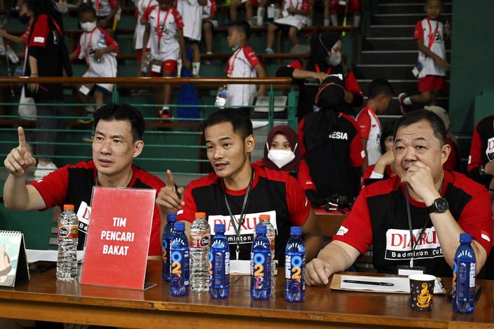 Alan Budikusuma, Darmiko, & Eddy Hartono (Djarum Badminton) Alan Budikusuma, Darmiko, & Eddy Hartono (Djarum Badminton)