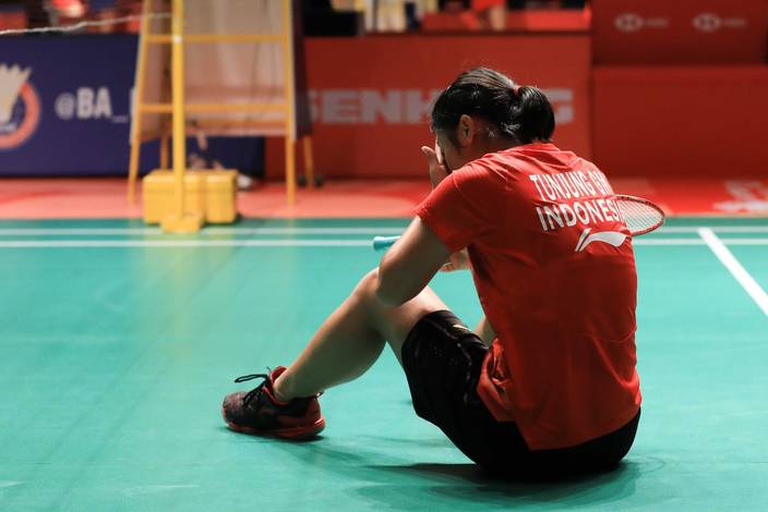 Ekspresi kekecewaan Gregoria Mariska Tunjung tersingkir dari kejuaraan Malaysia Masters 2019 BWF World Tour Super 500. Ekspresi kekecewaan Gregoria Mariska Tunjung tersingkir dari kejuaraan Malaysia Masters 2019 BWF World Tour Super 500.