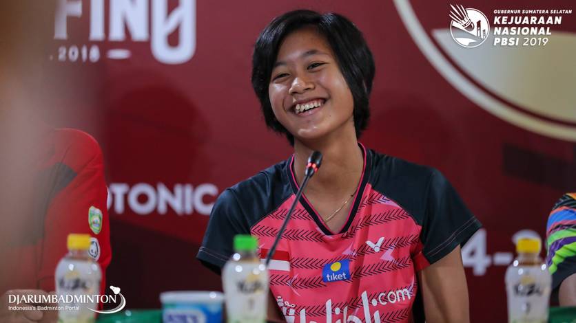 Putri Kusuma Wardani (Indonesia) saat menghadiri konfrensi pers Kejuaraan Nasional PBSI 2019. Putri Kusuma Wardani (Indonesia) saat menghadiri konfrensi pers Kejuaraan Nasional PBSI 2019.