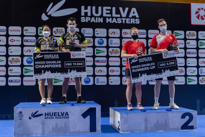 Ganda campuran Indonesia, Rinov Rivaldy/Pitha Haningtyas Mentari (kiri) juara Spain Masters 2021 BWF World Tour Super 300. (Foto: Badminton Spain) Ganda campuran Indonesia, Rinov Rivaldy/Pitha Haningtyas Mentari (kiri) juara Spain Masters 2021 BWF World Tour Super 300. (Foto: Badminton Spain)