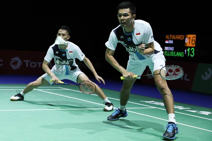 Fajar Alfian/Muhammad Rian Ardianto (Indonesia) bersiap menghadang serangan. Fajar Alfian/Muhammad Rian Ardianto (Indonesia) bersiap menghadang serangan.