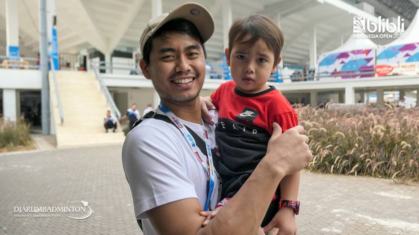 Tontowi Ahmad dan putra sulungnya, Danish Arsenio Ahmad. Tontowi Ahmad dan putra sulungnya, Danish Arsenio Ahmad.