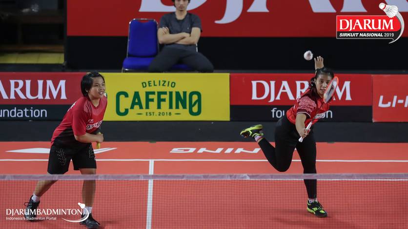 Elok Machsunnah/Muzammil Elya Tantri (PB Bayu Kencana/PB Pratama Badminton Academy) menghadang serangan. Elok Machsunnah/Muzammil Elya Tantri (PB Bayu Kencana/PB Pratama Badminton Academy) menghadang serangan.