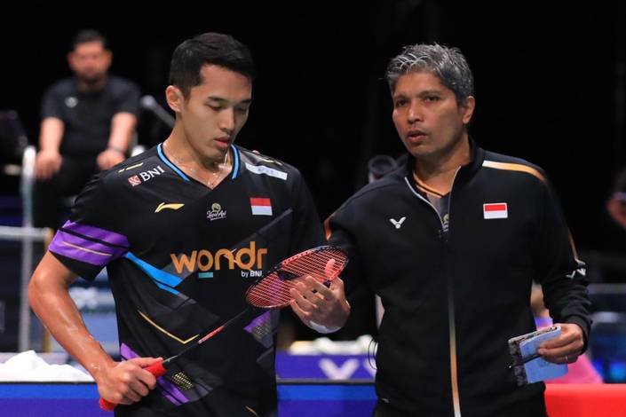 Jonatan Christie & Irwansyah (Humas PP PBSI) Jonatan Christie & Irwansyah (Humas PP PBSI)