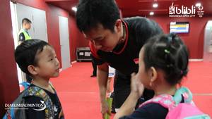 Hendra Setiawan dan anak-anaknya di Players Services