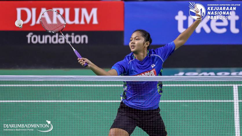 Gina Revina Aristy (Jawa Barat) menyambut pengembalian. Gina Revina Aristy (Jawa Barat) menyambut pengembalian.