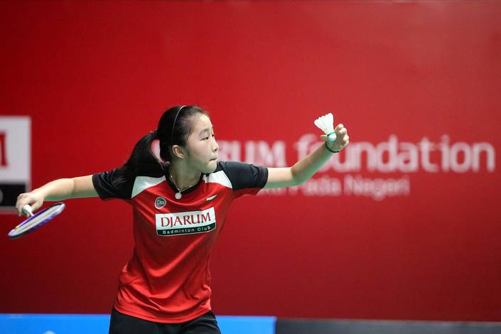 Juara Tunggal Putri U-11 & U-13 Liga PB Djarum 2020, Jolin Angelia bersiap melepaskan servis. Juara Tunggal Putri U-11 & U-13 Liga PB Djarum 2020, Jolin Angelia bersiap melepaskan servis.