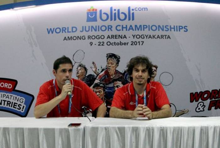 Oscar Martinez dan Javier Martinez, Pelatih Spanyol Oscar Martinez dan Javier Martinez, Pelatih Spanyol